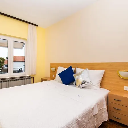 Krunoslava * Βόντιτσε